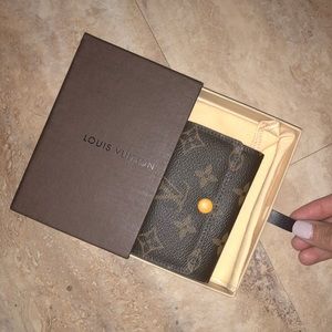 Louis Vuitton 6 key holder Brand New